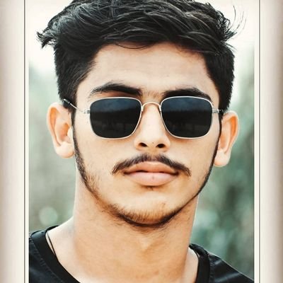 UmangYadav0000's profile picture. Student