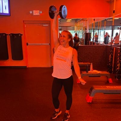 Florida girl, writer, @orangetheory enthusiast. Lover of puppies, sunshine, and the 90s. I have a lot of feelings about fictional characters. #GoGators.