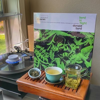 Jazz Vinyl & Tea