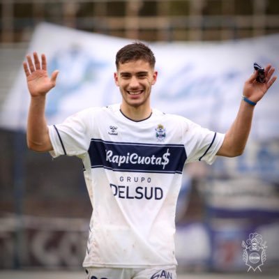 ⚽️ Perfil oficial de Matías Melluso  📸: @matimelluso 🐺