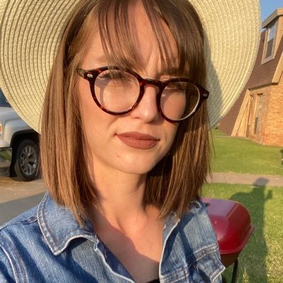 shuggityboogs's profile picture. cheese lover. weird is relative. stars fan forever.