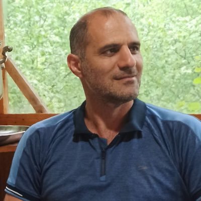 jelnur's profile picture. Mere mortal, learning enthusiast, serial maker