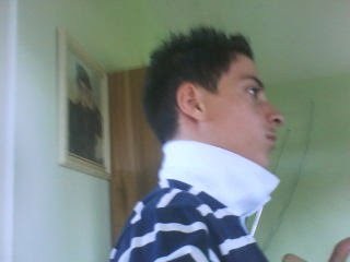 sou FAKE,FAKEDOI... 14 anos,são paulino entre muitas outras coisas.....
