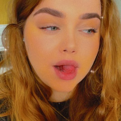 amyphi_thoughts's profile picture. I’m just holding this username lmao