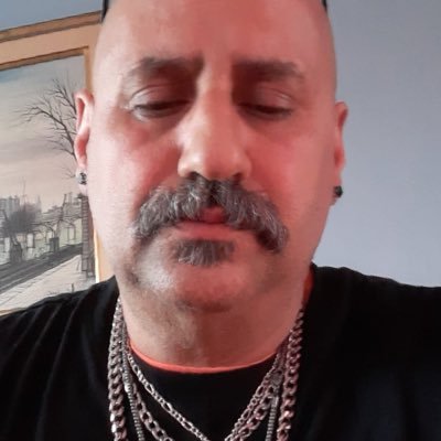 I am Richard Turner, I’m suffering from Social Anxiety Disorder i'm on this platform in search of an honest and trustworthy young girl who can be my chat buddy.