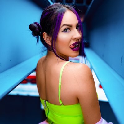 Hola CHIQUILLOS esta es mi cuenta oficial ♥️ https://t.co/Ro5wzbwPoA