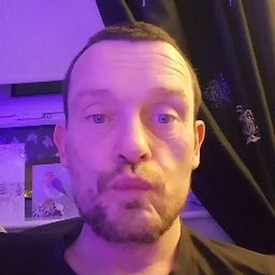 DerekLocke8's profile picture. A bit of a cunt