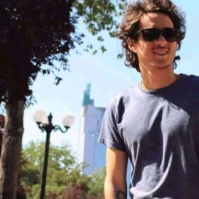 Alex51071082's profile picture. 