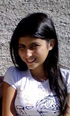 15 anos , pisciana , sonhadora e feliz !