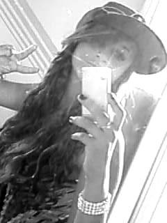 Tenho 15 anos,danço free step e adoro eletronica  meeu orkut:http://t.co/Xaerb34SLi