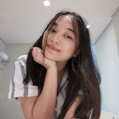 thrxs_'s profile picture. 