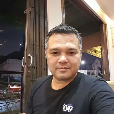 husnulamri09's profile picture. great power brings great responsibility