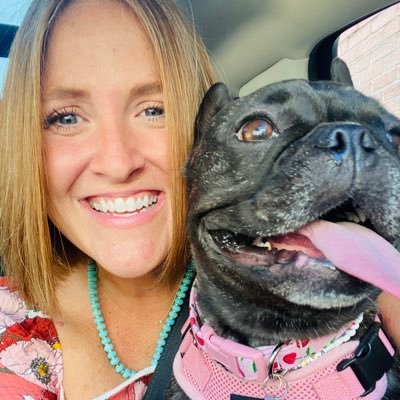 sophiedais's profile picture. Bulldogs, Fashion, DPD, DIY, oh my. 📍Texas.