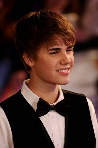 Beliebinn176's profile picture. AHHH ITS JUSTIN BIEBAAA!