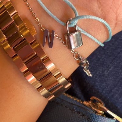 readnyap's profile picture. akun fangirling & baca aja 🧏🏻‍♀️