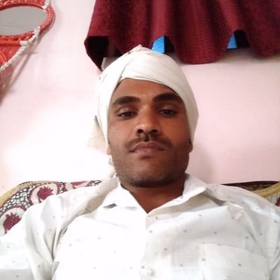 NareshL36104129's profile picture. Mere baare mein mat Itna sochna Dil Mein Aata Hoon samajh mein nahi