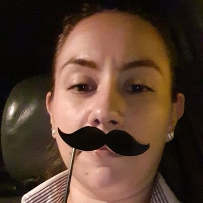 moliveca's profile picture. 