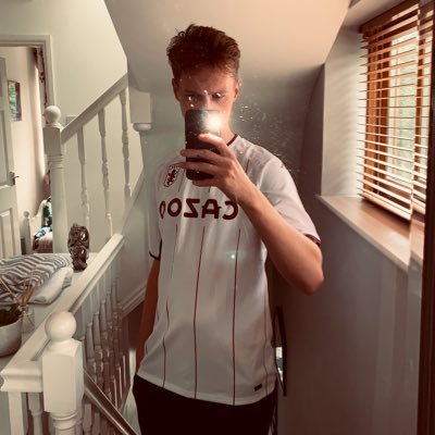 Itz_JMB's profile picture. AVFC 🦁💜 | #BrickByBrick | Competitive | Youtuber | Twitch: https://t.co/Mw4CqECRh0