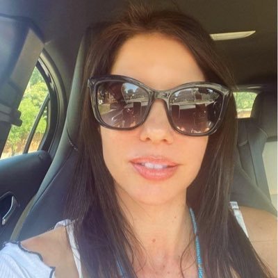 Szilvia_Stark77's profile picture. https://t.co/L9oIKE9ecw