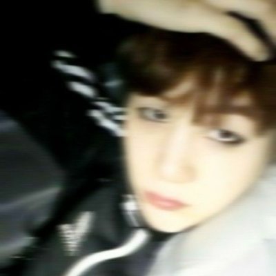 seokjinista11's profile picture. comiendo pollo a la brasa y escuchando moon con seokjin