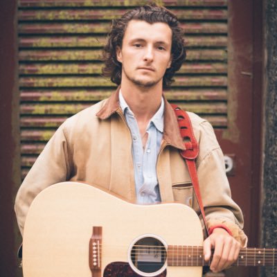 Singer/songwriter from Cornwall • 🇬🇧 • Folk&Americana with a little nostalgic rock • Debut Album ‘Estate Cars and Holiday Parks’ OUT NOW