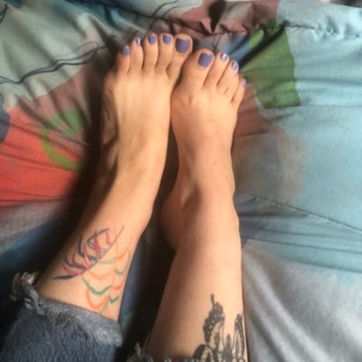 🌸18+/NSFW/ Foot goddess/ cam girl/ onlyfans coming soon!🌸 cashapp: $CapulloToes🌸