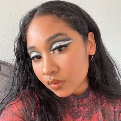 royaalniini's profile picture. 