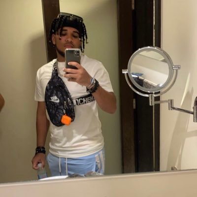 Noteasy20063657's profile picture. 🖤🖤🖤be rich is the goal🖤🖤🖤
           ☝️Just me and myself☝️ 
        🖤Still waiting for my turn🖤
          👎Don’t trust in religion 👎