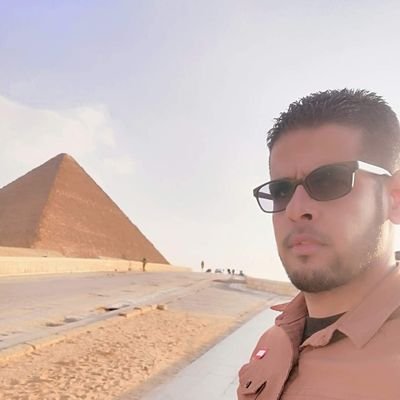 ‏‏‏‏‏‏‏انسان بالدرجة الاولى وقبل كل شيء

أحب الناس جميعا بنفس المستوى
.
ثقة في الله نجاح