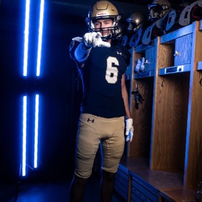 Helias Catholic football #6 safety/RB |class of 2022, | 6’2” | 187 | second team all district |