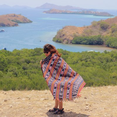 suka ngapalin jalan dan jalan-jalan :)
