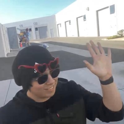 @cyacki_ twitch mod || MINOR || quackity my beloved