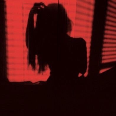 ✭ 23 on weekends, 18 on my W-4. My hobbies are all earth related. YKTV ✭ Message me for More 😈