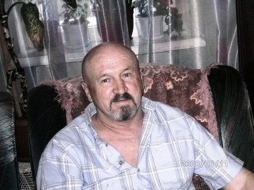 anivkr's profile picture. Пенсионер с пенсией 900грн, стаж работы 48 лет плюс из них 11лет работы по 1-й категории вредности на военном п/я.