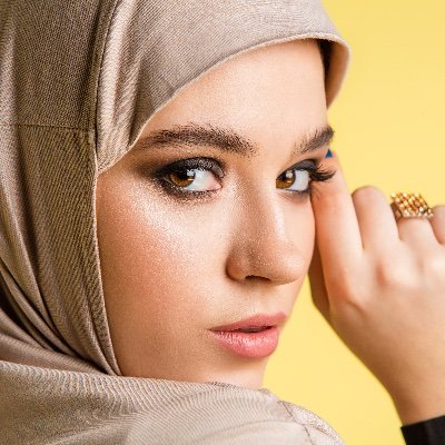 souqtijari's profile picture. قد لا أكون رفيق موعدك الأول ❤️، قبلتك الأولى 👄، أو حبك الأول، ولكني أريد أن أكون الأخير. ❤️ 😍