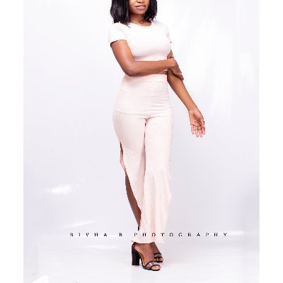 c_ashell's profile picture. .......