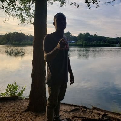willytom04's profile picture. 