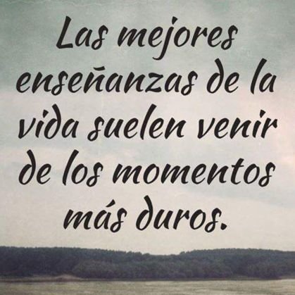 La vida es como una montaña rusa, aveces podemos estar arriba, como también podemos estar a bajo, solo hay que agarrarse fuerte. 👌🏻💪🏻💋💗