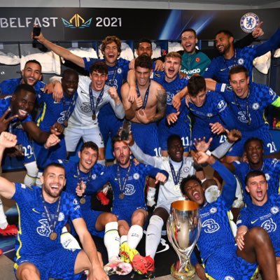 quam__E's profile picture. Lover of Football || CFC 😍💙|| Lakers💛💜||