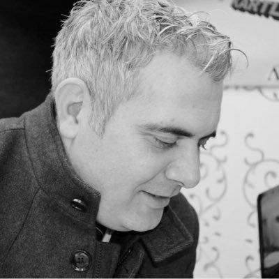 aeunsal's profile picture. Çünkü biz , aslında biraz da kaybettiklerimiziz