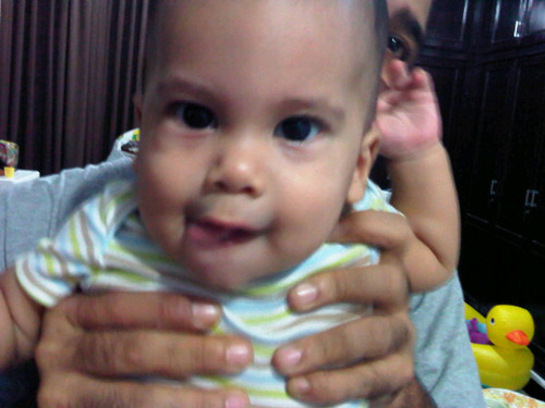 Rizqiqi's profile picture. @ayaassegaf husband n father of adorable son jafar