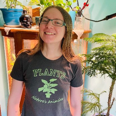 Plant researcher at Indiana University
~plant pathogen interactions~
Janky cats, weird fruit trees, dwarf goats & tiny parrots
Apprentice Petalsmith