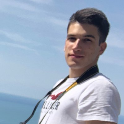 Studente di Ingegneria Informatica all'Università di Pisa.