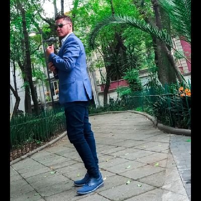 Tengo 23 años, soy de mente muy abierta, me gusta conocer persianas nuevas, soy chico de casa, me gusta la gente directa. Soy de CDMX Sur