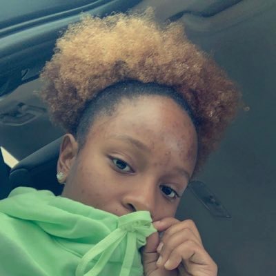 392_pooh's profile picture. I’m a whole vibe luv. 😚