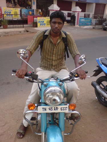 Hai friends I am NIRANJEN KUMAR everyone calls me NIRANJEN.I am doing ECE @ Oxford Engineering College,India.