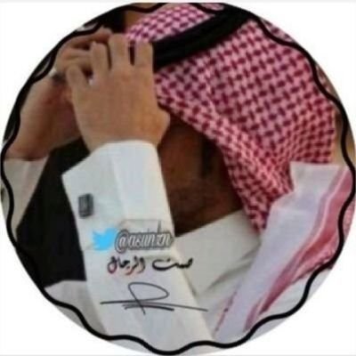 إن صمتي لايعني جهلي بمايدور حولي،، ولكن ما يدور حولي لايستحق الكلام،،