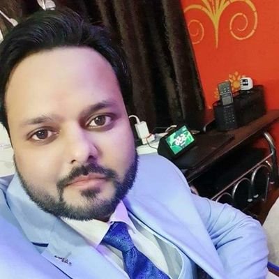 A Diamond Jewellery Expert, Solitaire Specialist, Certified Gemologist, Author, & Jewellery Store operations Coach, inspired me to bring a world-class jewellery