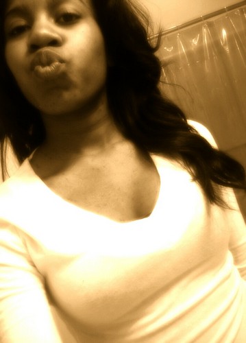 Tylermarie0121's profile picture. young lady looking for success