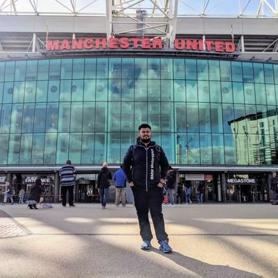 Football fan, Manchester United supporter and love football stats.